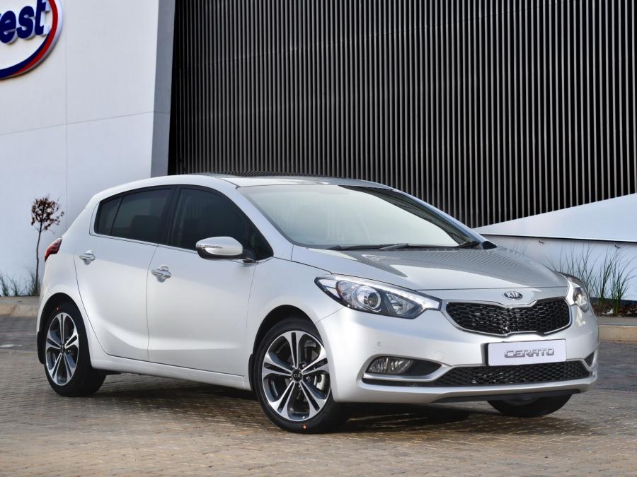 Kia Cerato Hatchback 2013 года  (ZA) (фото 23 из 26)